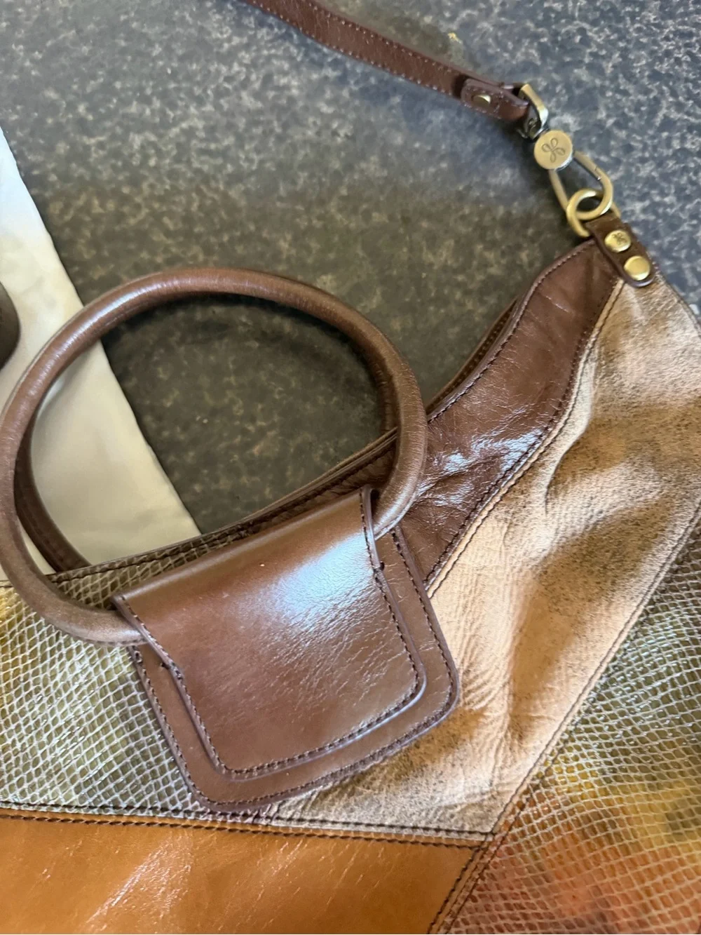 HOBO sheila leather